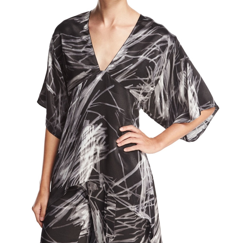 Rare HALSTON HERITAGE High-Low Printed Kimono Top, Black Reflection